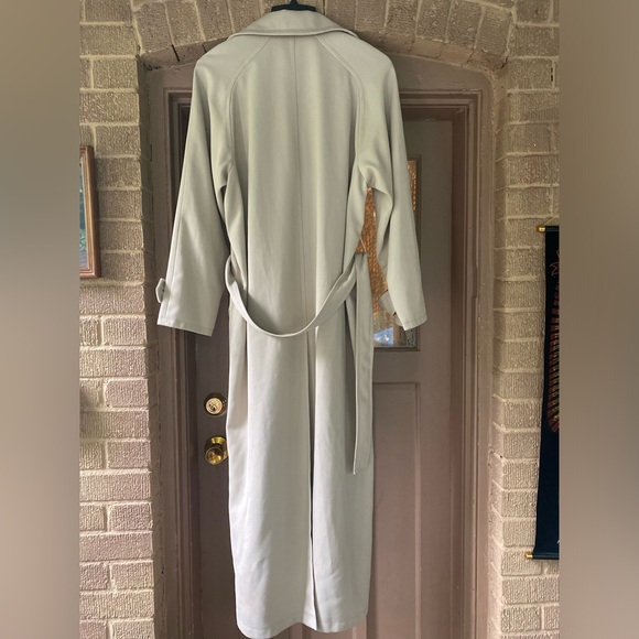 Modern maxi double-breasted trench coat - Picture 6 of 12